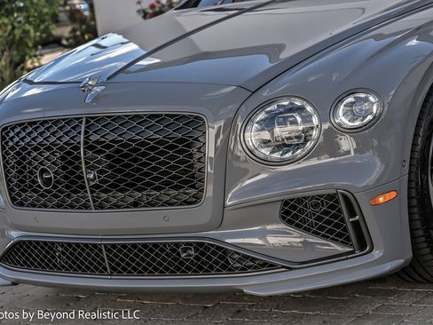 New 2025 Bentley Flying Spur Plug-In Hybrid image 10