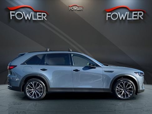 Certified 2025 MAZDA CX-70 Plug-In Hybrid w/ Premium Plus AWD/4WD image 6