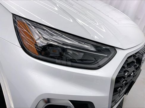 Used 2025 Audi Q5 2.0T Premium Plus w/ Premium Plus Package image 27