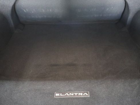 Used 2023 Hyundai Elantra SEL image 13