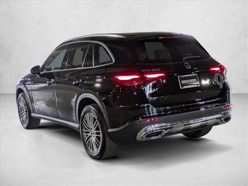 New 2026 Mercedes-Benz GLC 300 image 9