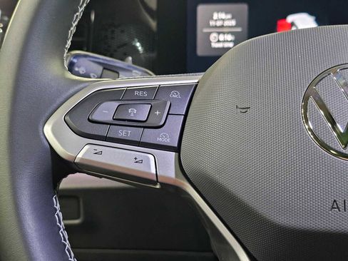 New 2026 Volkswagen Tiguan SE image 25