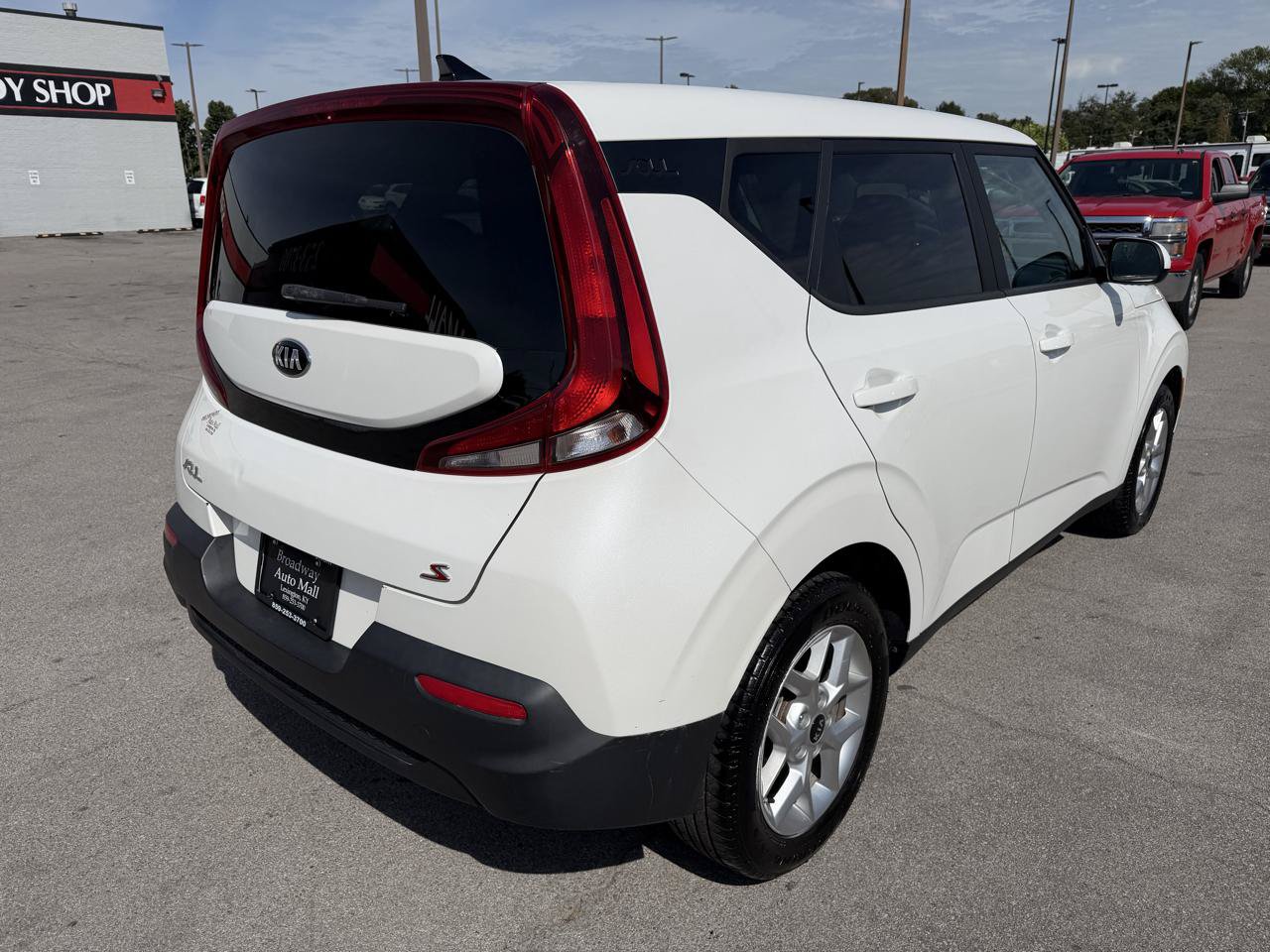 Used 2020 Kia Soul S FWD image 3
