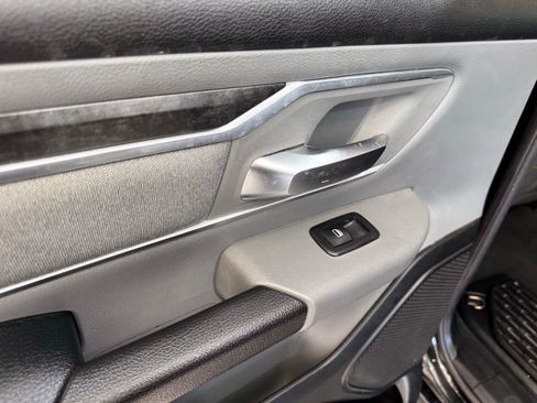 Used 2019 RAM 1500 Big Horn image 19