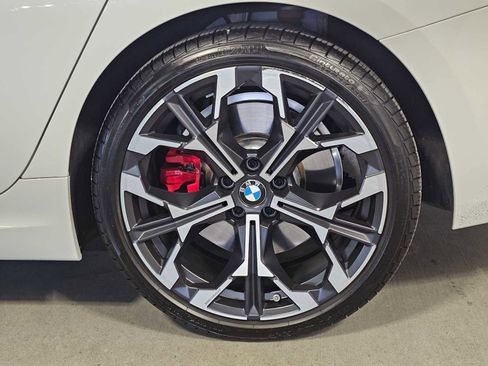 Used 2025 BMW 330i xDrive Sedan w/ M Sport Package AWD/4WD image 8