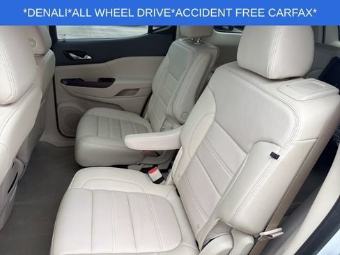 Used 2023 GMC Acadia Denali w/ Denali Ultimate Package AWD/4WD image 18