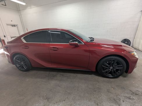 Used 2022 Lexus IS 300 AWD image 3