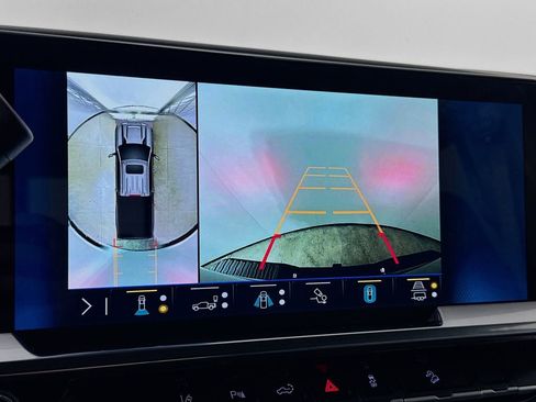 Used 2025 Chevrolet Silverado 2500 LT w/ Trail Boss Package image 19