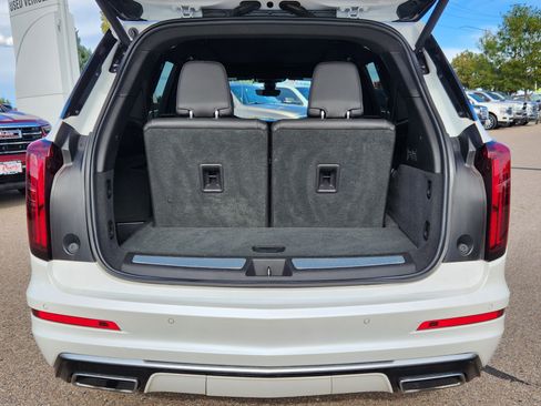 Used 2020 Cadillac XT6 Premium Luxury image 13