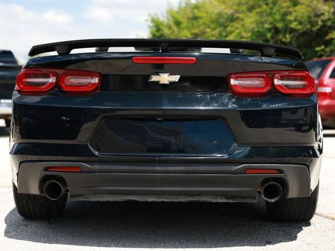 Used 2020 Chevrolet Camaro LT RWD image 10