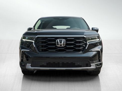 New 2025 Honda Pilot EX-L image 2