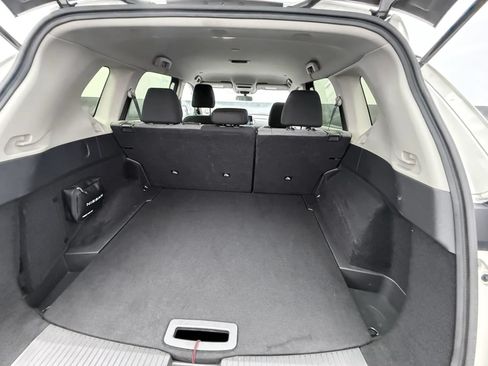 Used 2023 Nissan Rogue SV AWD/4WD image 18
