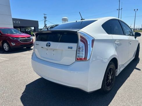 Used 2015 Toyota Prius Three FWD image 19