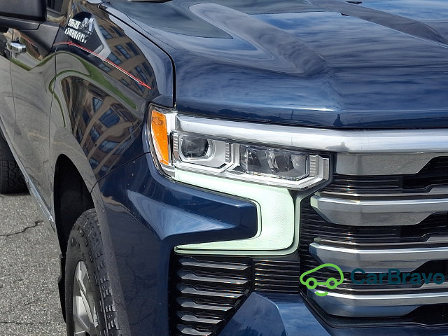 Used 2023 Chevrolet Silverado 1500 High Country w/ Technology Package AWD/4WD image 9