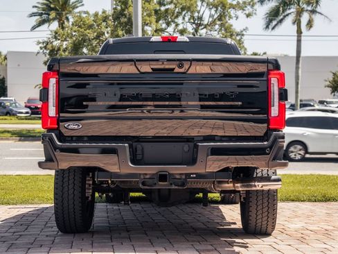Used 2026 Ford F250 Platinum AWD/4WD image 4