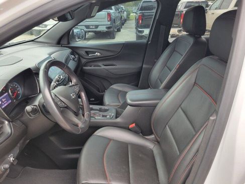 Used 2022 Chevrolet Equinox RS w/ RS Leather Package image 9
