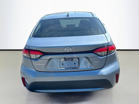 Used 2020 Toyota Corolla XLE image 6