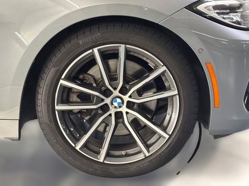 Used 2024 BMW 430i Convertible w/ Premium Package RWD image 12