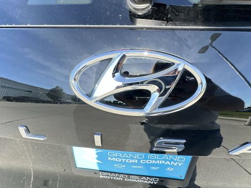 Used 2025 Hyundai Palisade SEL AWD/4WD image 32
