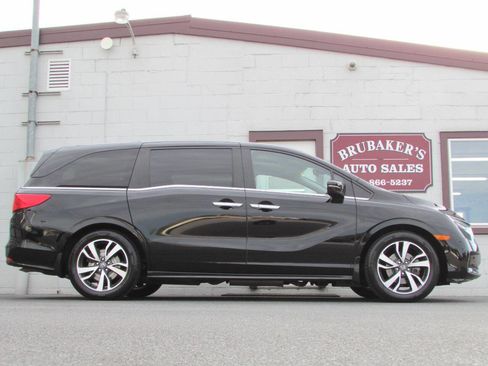 Used 2024 Honda Odyssey Touring image 1