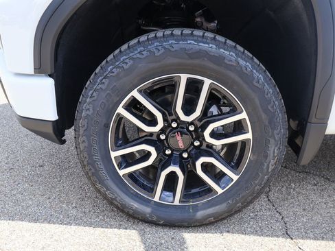 New 2026 GMC Sierra 1500 AT4 AWD/4WD image 36