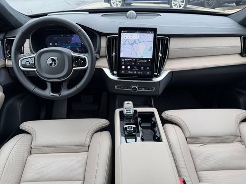 Certified 2026 Volvo XC90 T8 Ultra w/ Lounge Package AWD/4WD image 2
