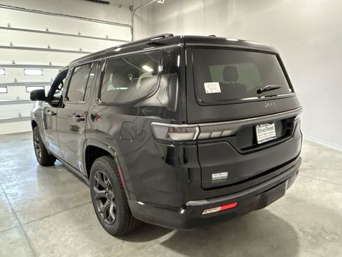 New 2026 Jeep Grand Wagoneer Limited AWD/4WD image 8