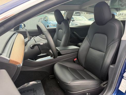 Used 2019 Tesla Model 3 Standard Range Plus RWD image 15