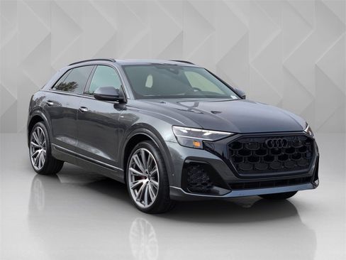 New 2026 Audi Q8 Prestige image 8