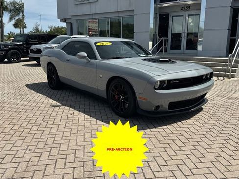 Used 2021 Dodge Challenger R/T Scat Pack w/ Shaker Package RWD image 5