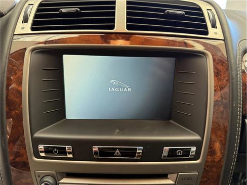 Used 2010 Jaguar XK Coupe image 11