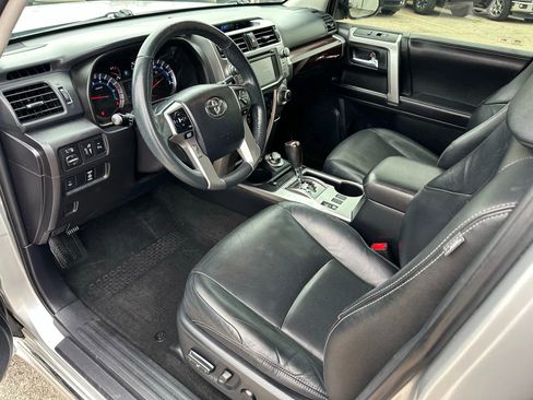 Used 2016 Toyota 4Runner Limited image 13