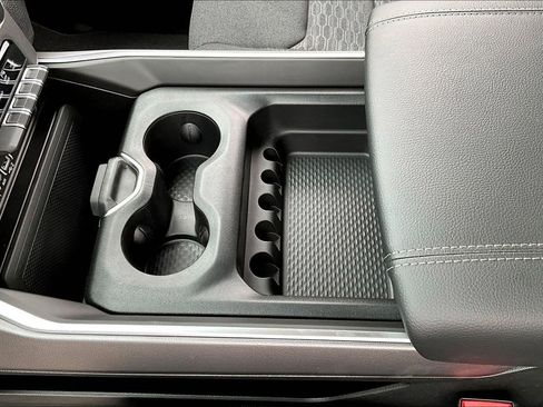 New 2026 RAM 1500 Express AWD/4WD image 8