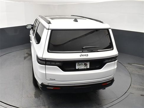 New 2026 Jeep Grand Wagoneer L Limited image 17