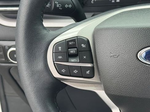 Used 2023 Ford Explorer XLT w/ Equipment Group 202A RWD image 26