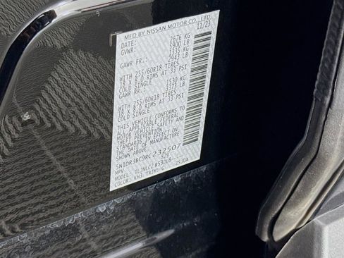 Certified 2024 Nissan Pathfinder SV image 32