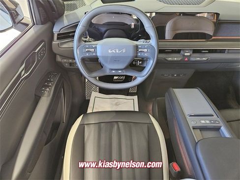 New 2026 Kia EV9 GT-Line image 8