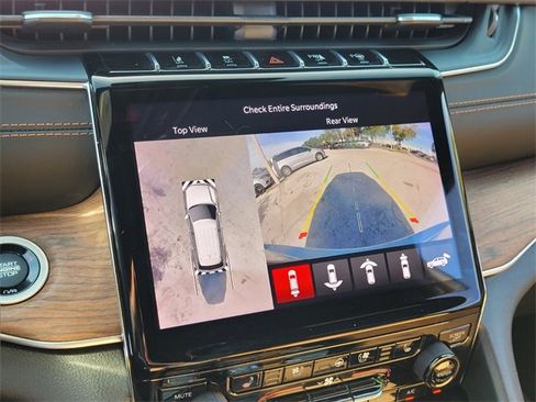 Certified 2022 Jeep Grand Cherokee Summit w/ Adv Protech Group IV image 28