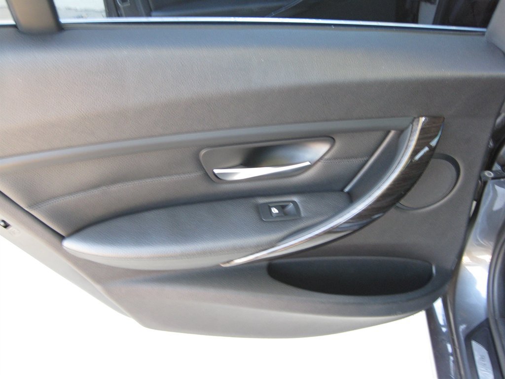 Used 2014 BMW 328i Sedan RWD image 27