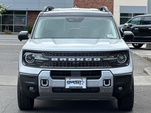 Used 2025 Ford Bronco Sport Badlands AWD/4WD image 9