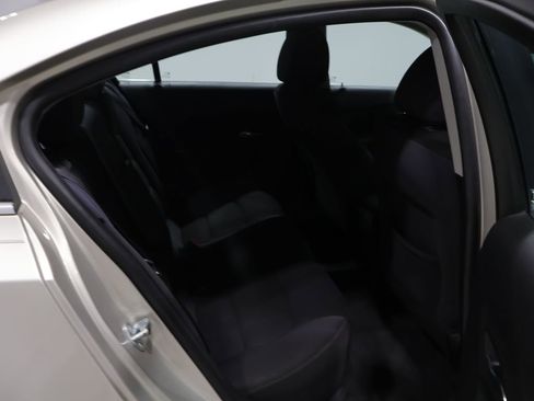 Used 2016 Chevrolet Cruze Eco image 19