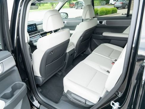 Used 2026 Hyundai Santa Fe SEL AWD/4WD image 29