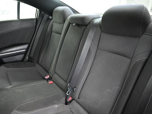 Used 2017 Dodge Charger R/T RWD image 33