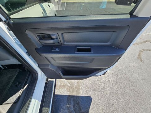 Used 2015 RAM 2500 Tradesman w/ Chrome Appearance Group AWD/4WD image 33