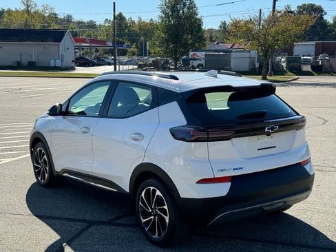 Used 2023 Chevrolet Bolt EUV Premier w/ Sun & Sound Package image 7