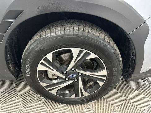 Used 2024 Subaru Crosstrek 2.0i Premium image 12