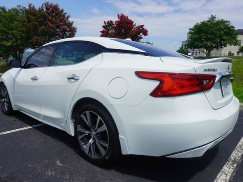 Used 2017 Nissan Maxima 3.5 S w/ Interior Lighting Package FWD image 3