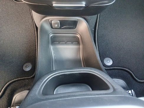 New 2026 Chrysler Pacifica Select image 42