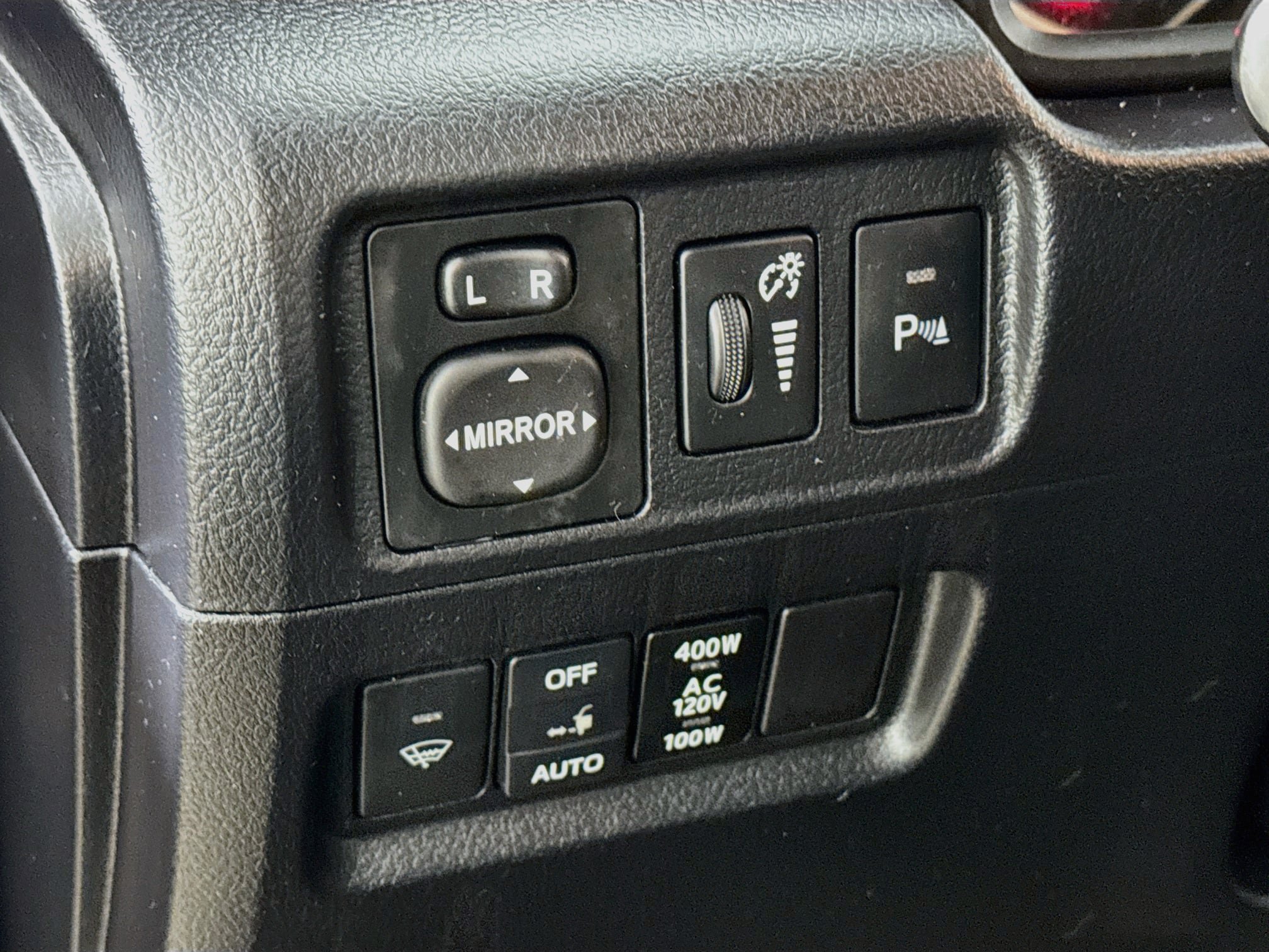 Used 2018 Toyota 4Runner Limited AWD/4WD image 14