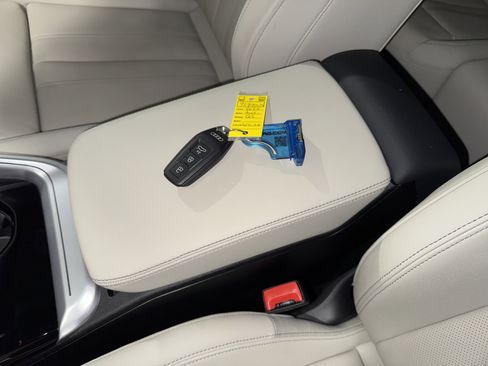 Used 2025 Audi Q5 Prestige AWD/4WD image 29